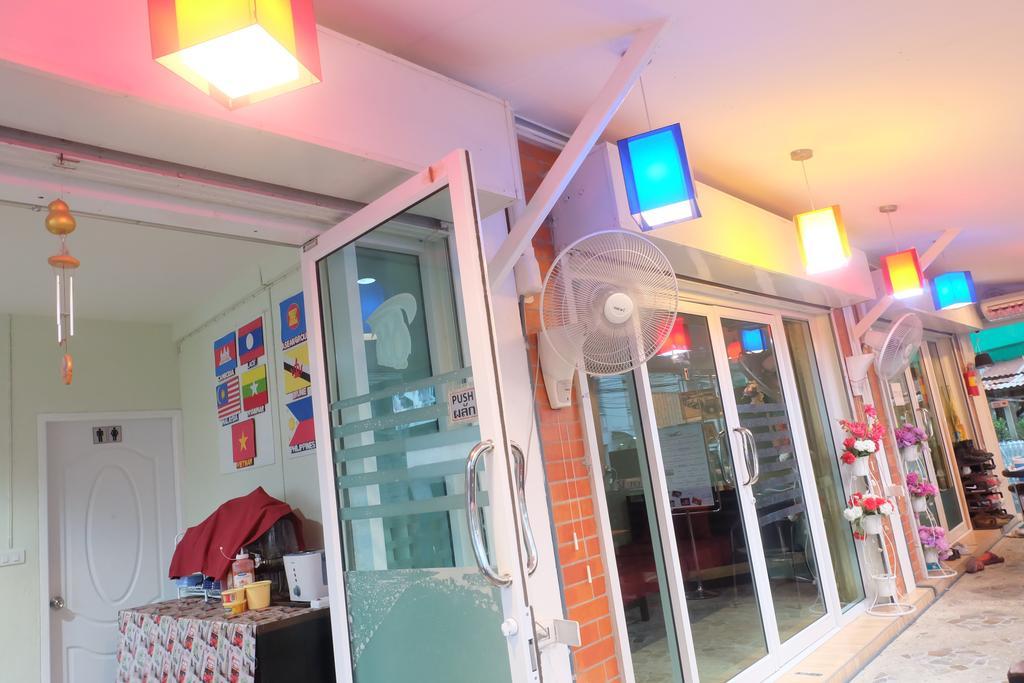 Nittaya Residence Пак Крет Екстериор снимка